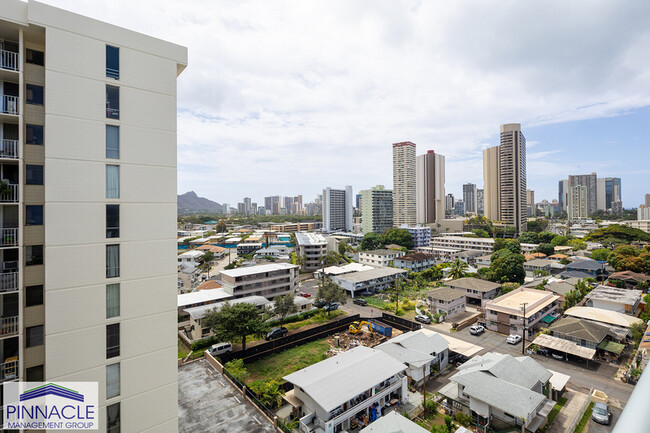 Building Photo - 2651 Kuilei St