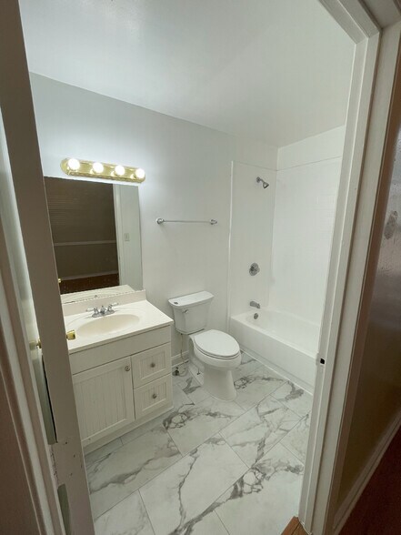 Building Photo - The Casitas & Lofts at Casa Ybor