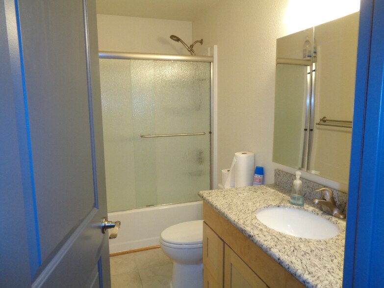 Building Photo - 20309 20th Pl W