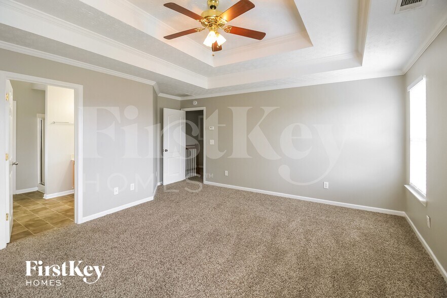 Building Photo - 15 Dairyland Dr