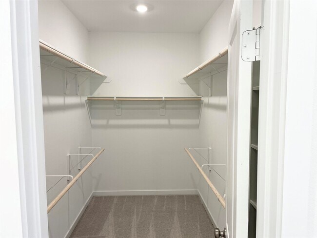 Building Photo - 6423 Symphony Wave Dr