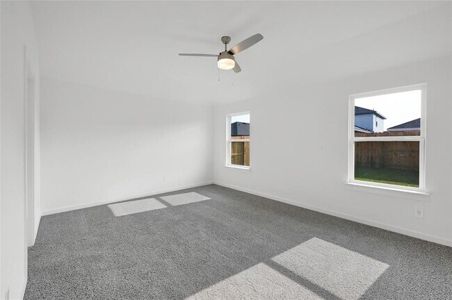 Building Photo - 1623 Fleetwood Crossing Dr