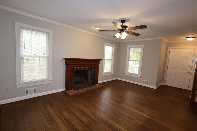 Building Photo - 1359 Oakengate Dr