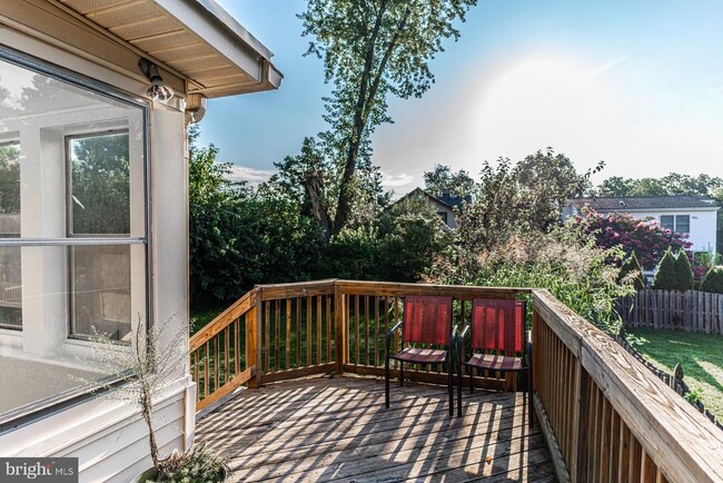 Building Photo - 2759 W George Mason Rd