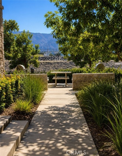Building Photo - 1017 Savi Dr