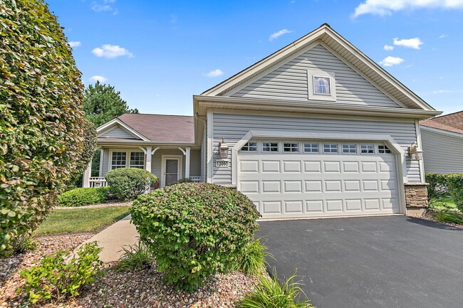 Primary Photo - 13060 W Coventry Ln