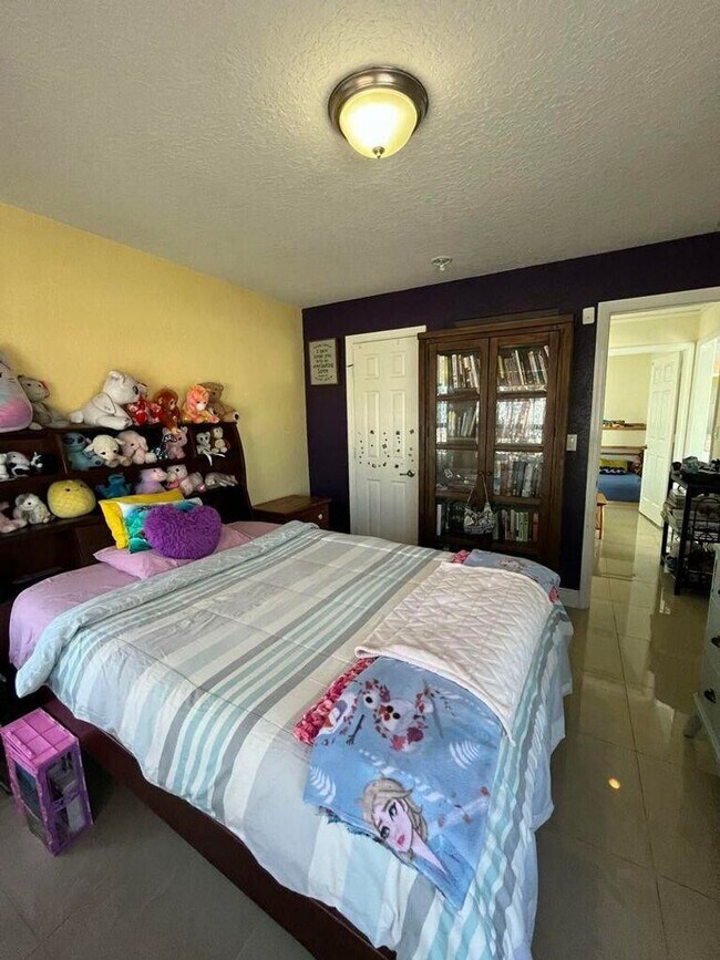 Building Photo - 1006 22nd St