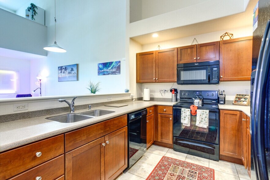 Building Photo - 5800 Tower Rd