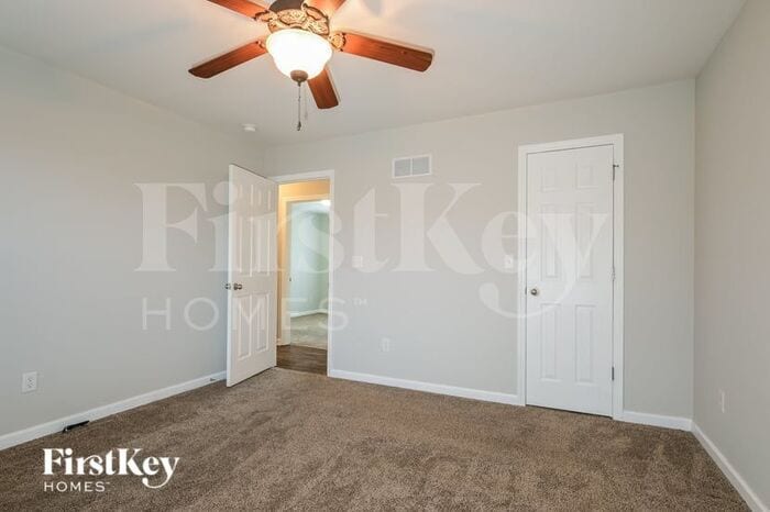 Building Photo - 2730 Glenstone Ct