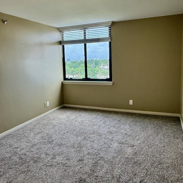 Building Photo - 3525 Sage Rd