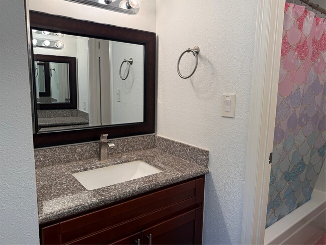 Building Photo - 7575 Cambridge St