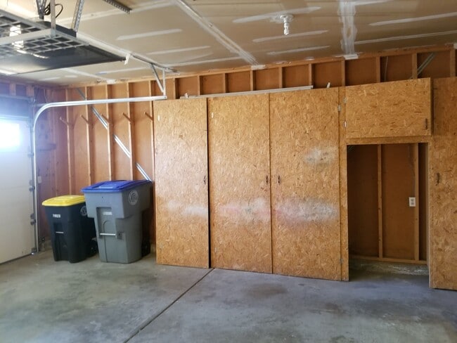 Building Photo - 2836 Troxell Ave