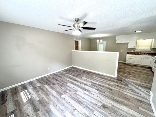 Building Photo - Spacious 4-Bedroom, 2-Bath Home Located in...