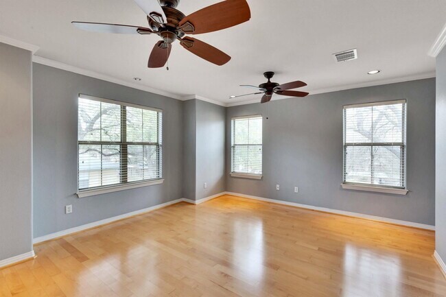 Building Photo - 11603 Ladera Vista Dr