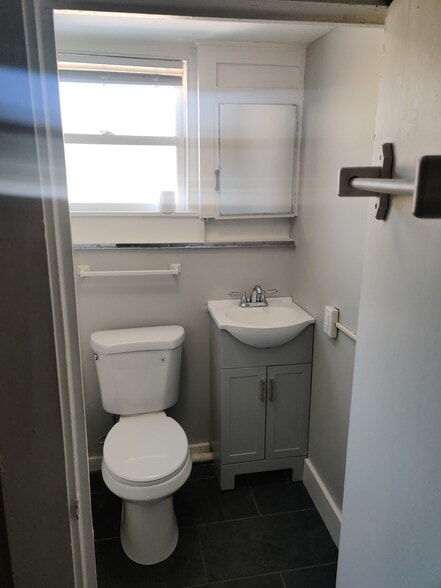 Building Photo - 37 Whitehall Rd