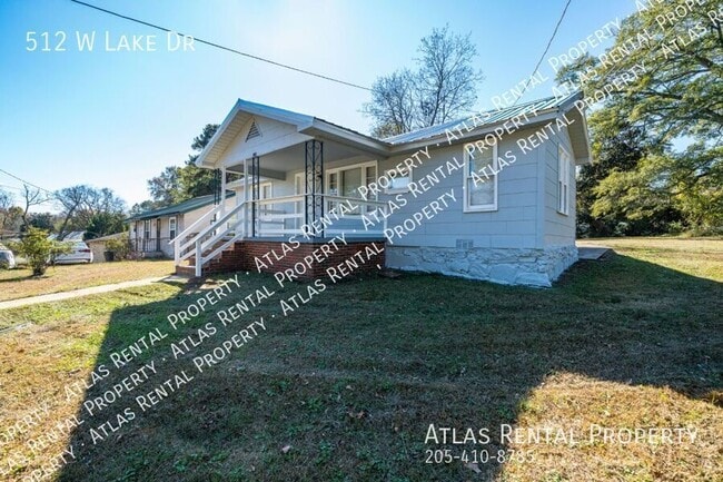 Building Photo - 512 W Lake Dr