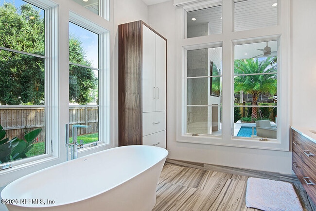 Building Photo - 1251 Selva Marina Cir