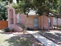 Building Photo - 12718 Hilltop Dr