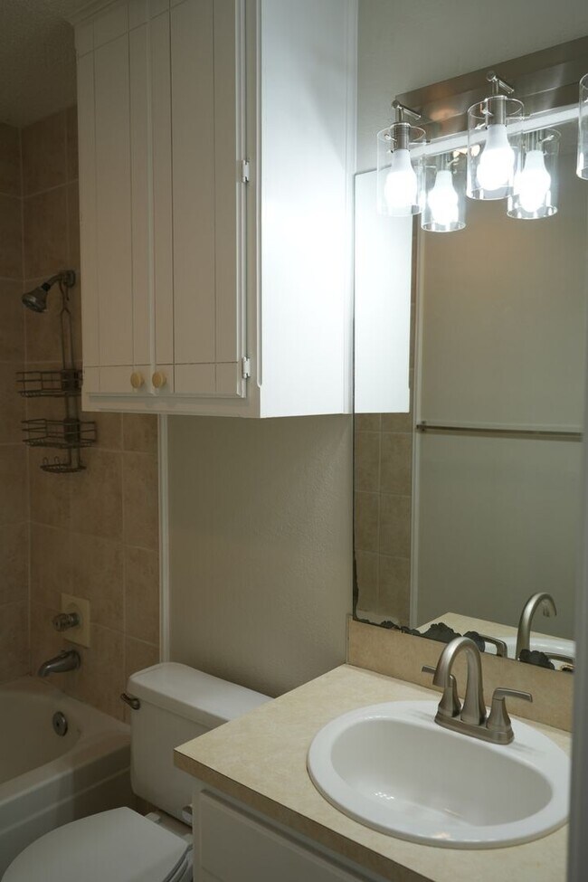 Building Photo - 5803 7th St