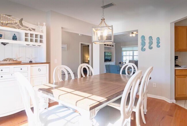 Building Photo - 5340 4th St