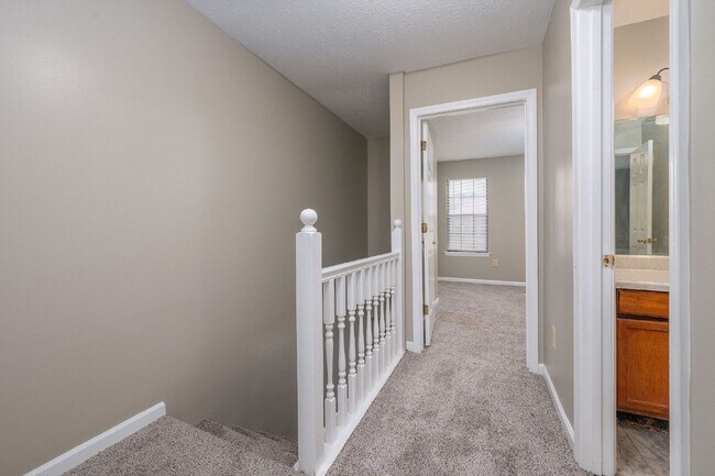 Building Photo - 101 Coventry Woods Dr