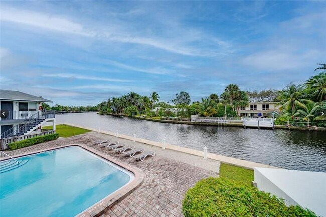 Building Photo - 1814 E Oakland Park Blvd
