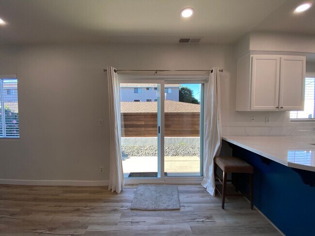 Building Photo - Beautiful Remodeled Home in Carlsbad Village!