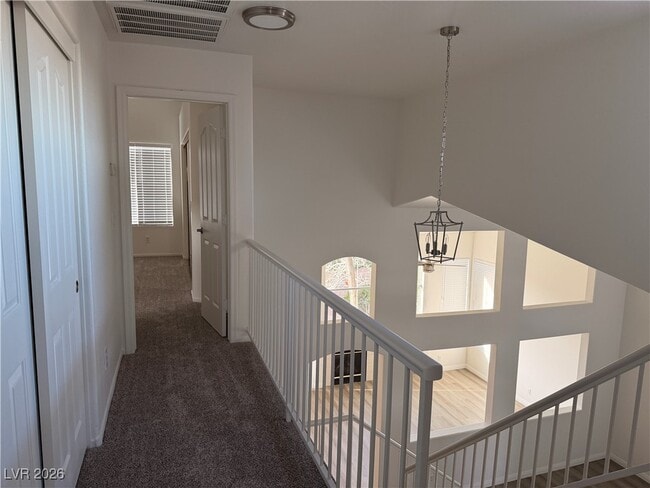 Building Photo - 1825 Sierra Oaks Ln