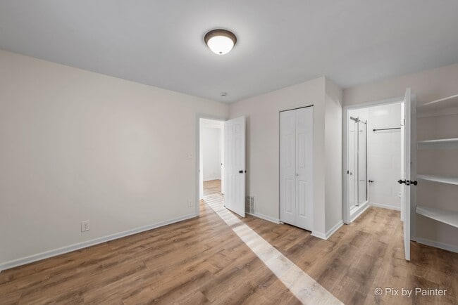 Building Photo - 1019 Maple St