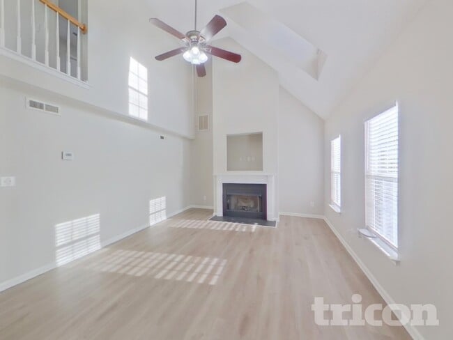 Building Photo - 2023 Westminster Ln