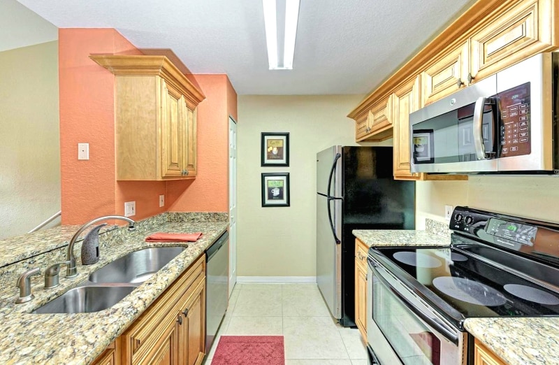 Building Photo - 8926 Manor Loop