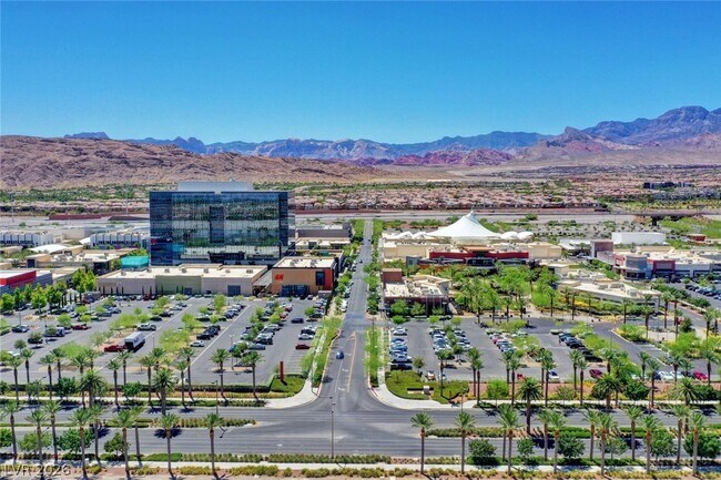 Building Photo - 1441 Iron Springs Dr