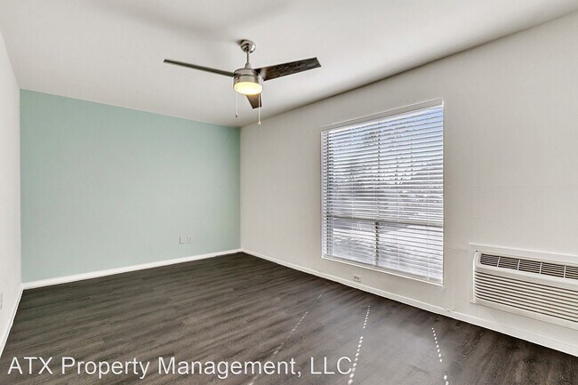 Building Photo - 400 Kenniston Dr