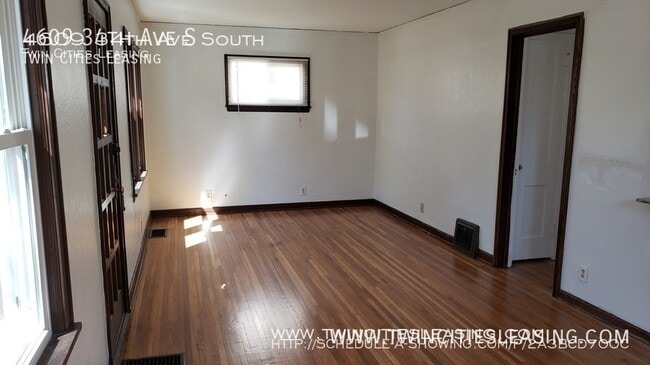 Building Photo - 4609 S 34th Ave