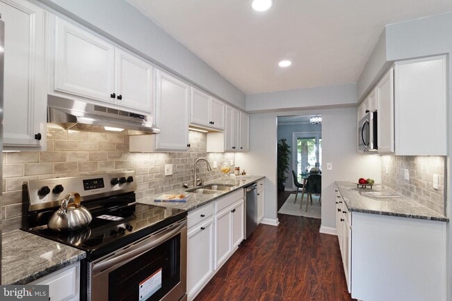 Building Photo - 20300 Thunderhead Way