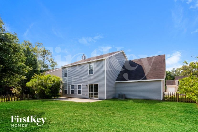 Building Photo - 528 Beverly Dr