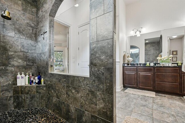 Building Photo - 124 S Sage Hollow