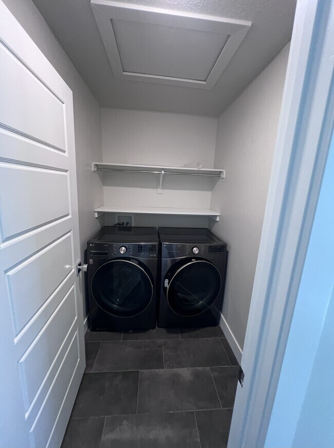 Building Photo - 1359 North St