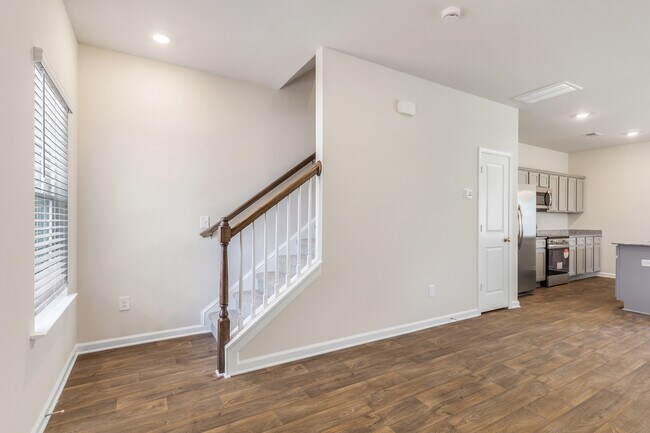 Building Photo - 137 Foundation Way