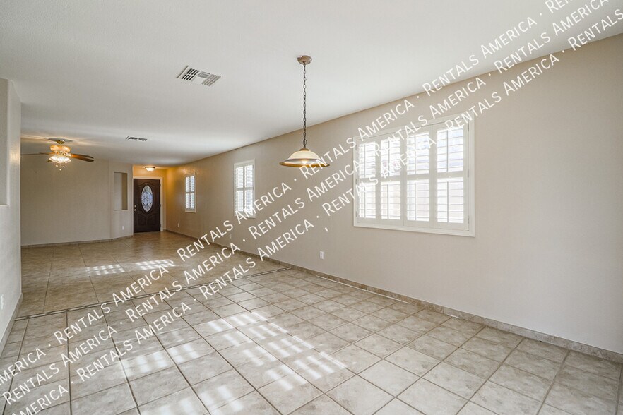 Building Photo - 2575 N Lupita Pl