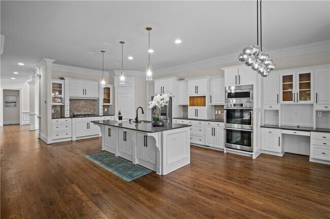 Building Photo - 8630 Moor Park Run