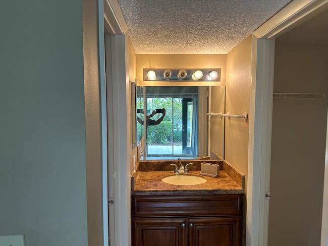 Building Photo - 6283 La Costa Dr