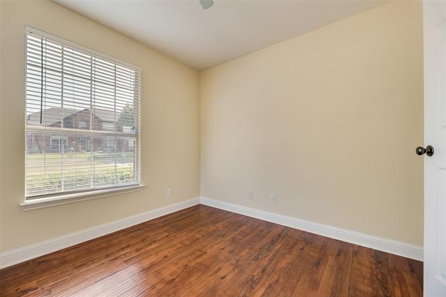 Building Photo - 2501 Royal Troon Dr