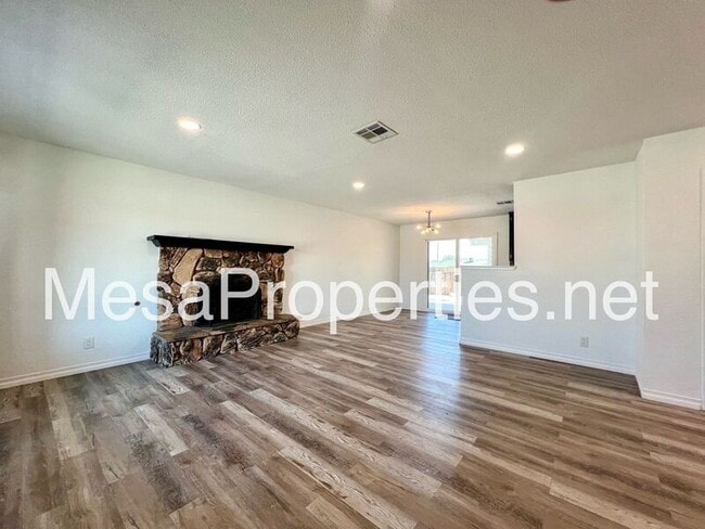Building Photo - 17945 Sequoia St