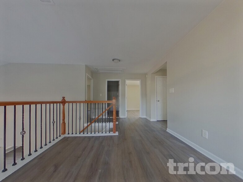 Building Photo - 3427 Harvest Ridge Ln NE