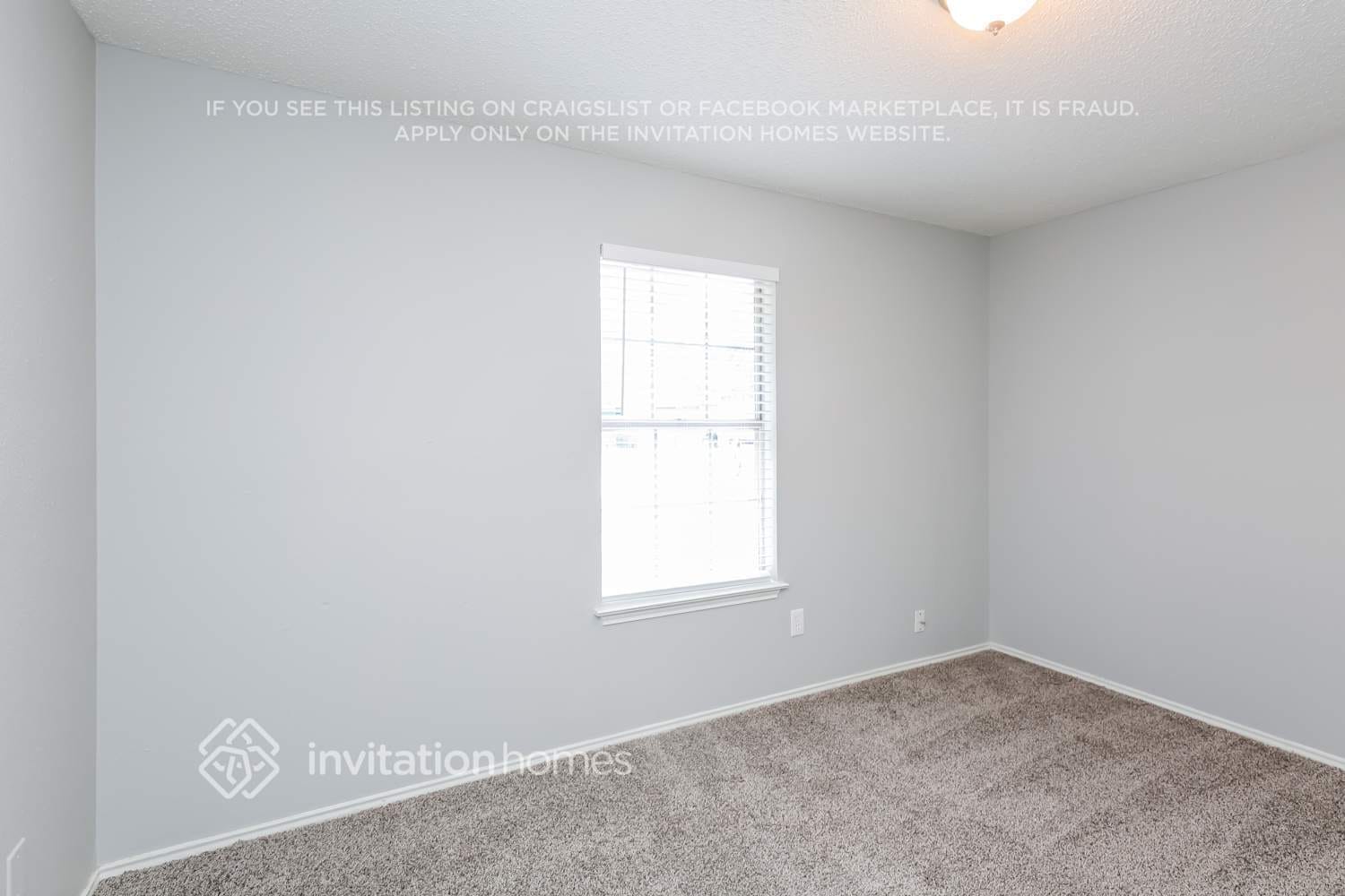 Building Photo - 627 Plainview Dr