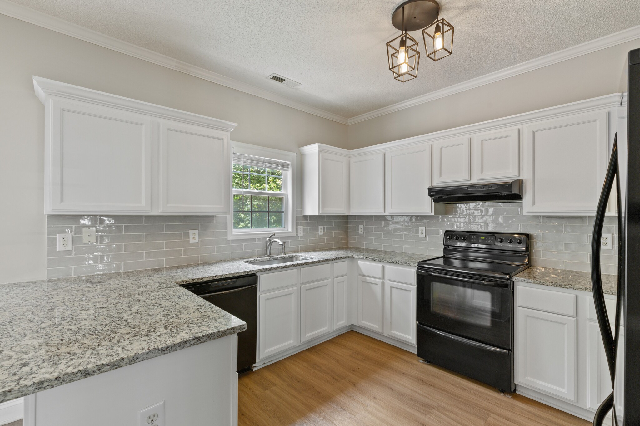 Building Photo - 3901 Charleston Park Dr