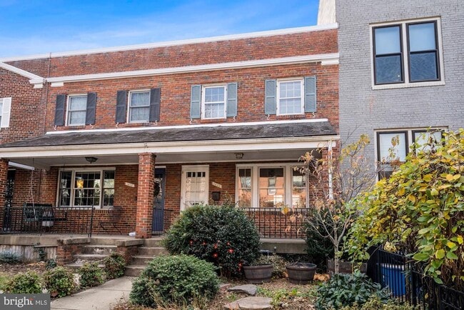 Building Photo - 1403 K St SE