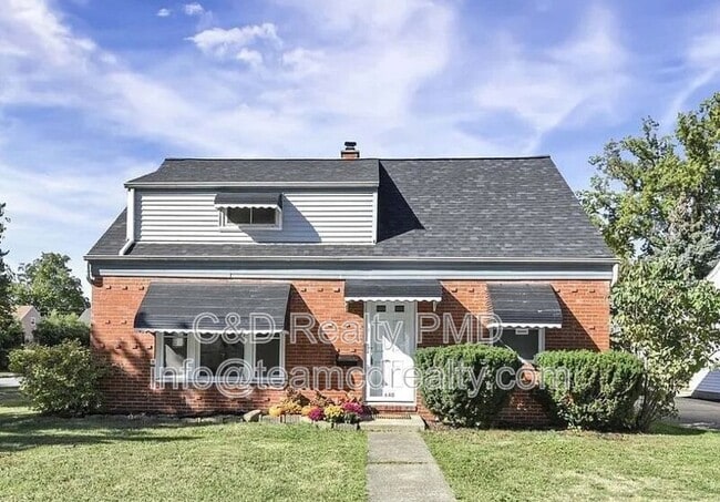 Primary Photo - 640 E 261st St