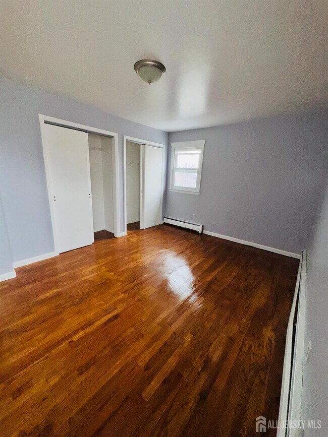 Building Photo - 32 Union Pl